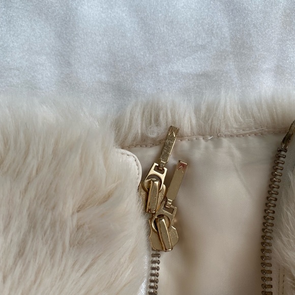 Guess by Marciano Bolero Style Vest - Picture 2 of 3